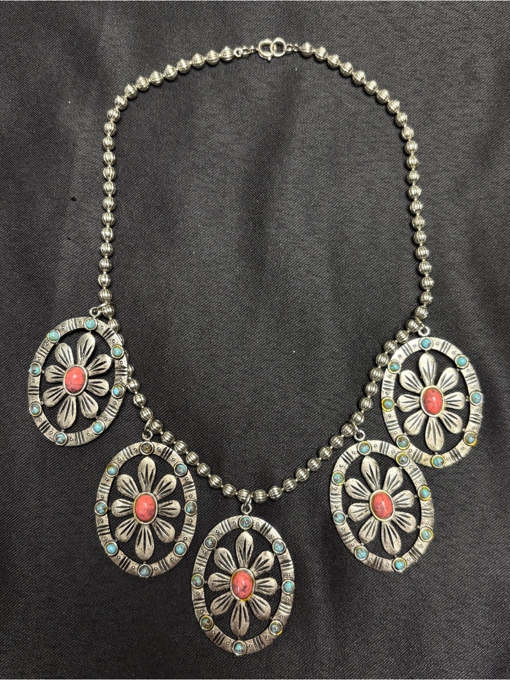 Vintage Necklace Native Southwestern Western Style Daisy Flowers